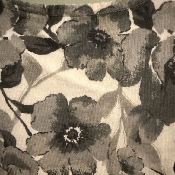 Alfred Dunner Gray Floral Embellished/ sequined long sleeve Sweater PL - Picture 6 of 8